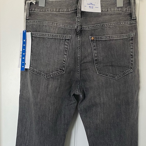 COPY - NWT 28x30 H&M stretch jeans - Picture 6 of 7